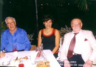 Victor Nieto y Se&ntilde;ora junto a su amigo de toda la vida, Hugo Romani en los salones del Hotel Hilton, Cartagena de Indias, Colombia. Septiembre 2002 